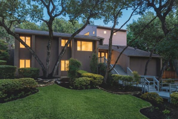 6105 Highlandale Dr, Austin