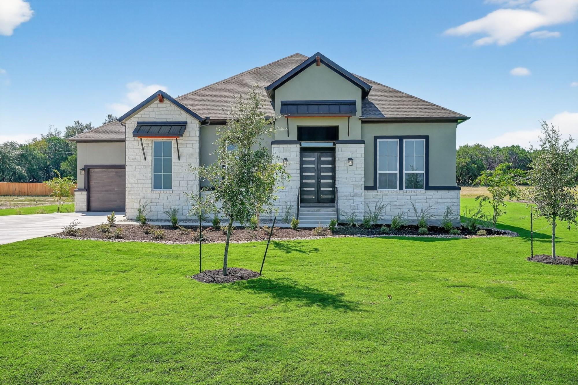 205 Three Rivers Rd, Florence, TX 78633