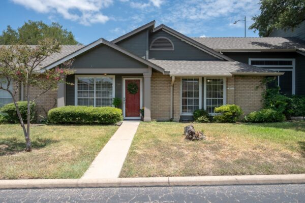 1015 E Yager Ln #58, Austin