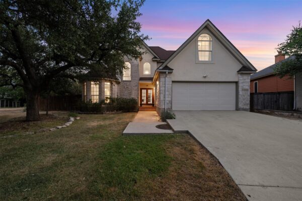 72 Crazy Cross Rd, Wimberley