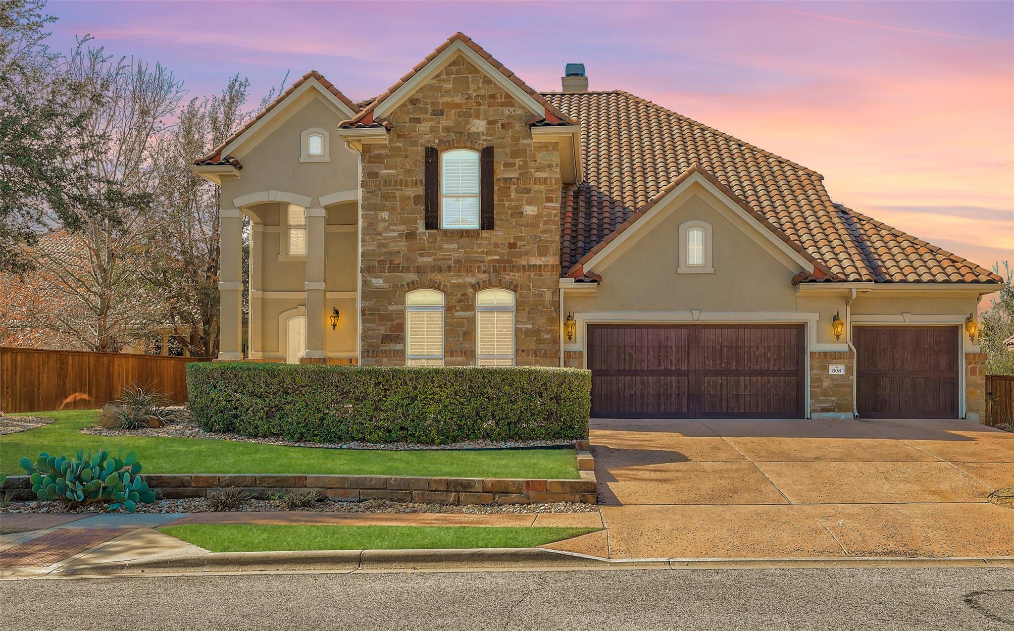 808 Horseback Hollow Dr, Austin