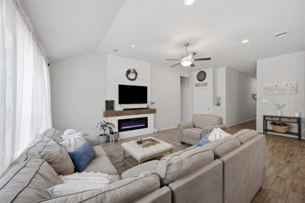 20812 Twisting Trl, Lago Vista
