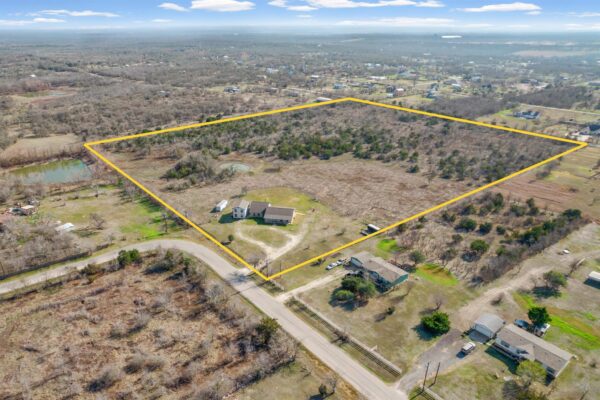 537 Mesa Dr, Del Valle