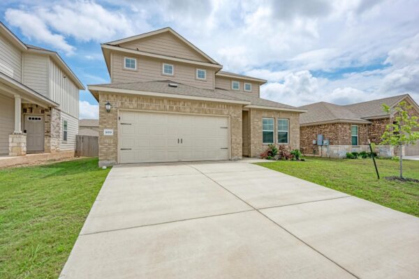 1019 Round Bale Rd, Hutto