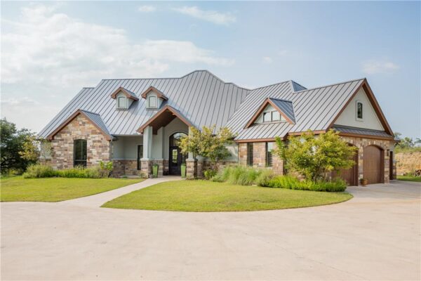 21301 Dill Cir, Spicewood