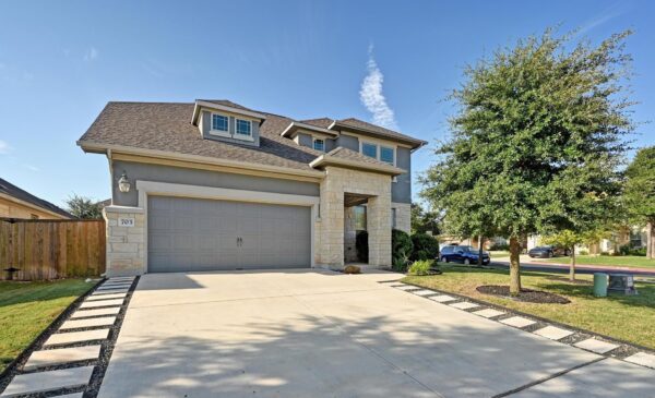 703 Patriot Dr, Buda