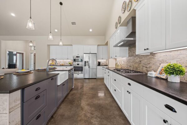 909 Highland Spring Ln, Georgetown
