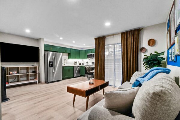 1840 Burton Dr #192, Austin