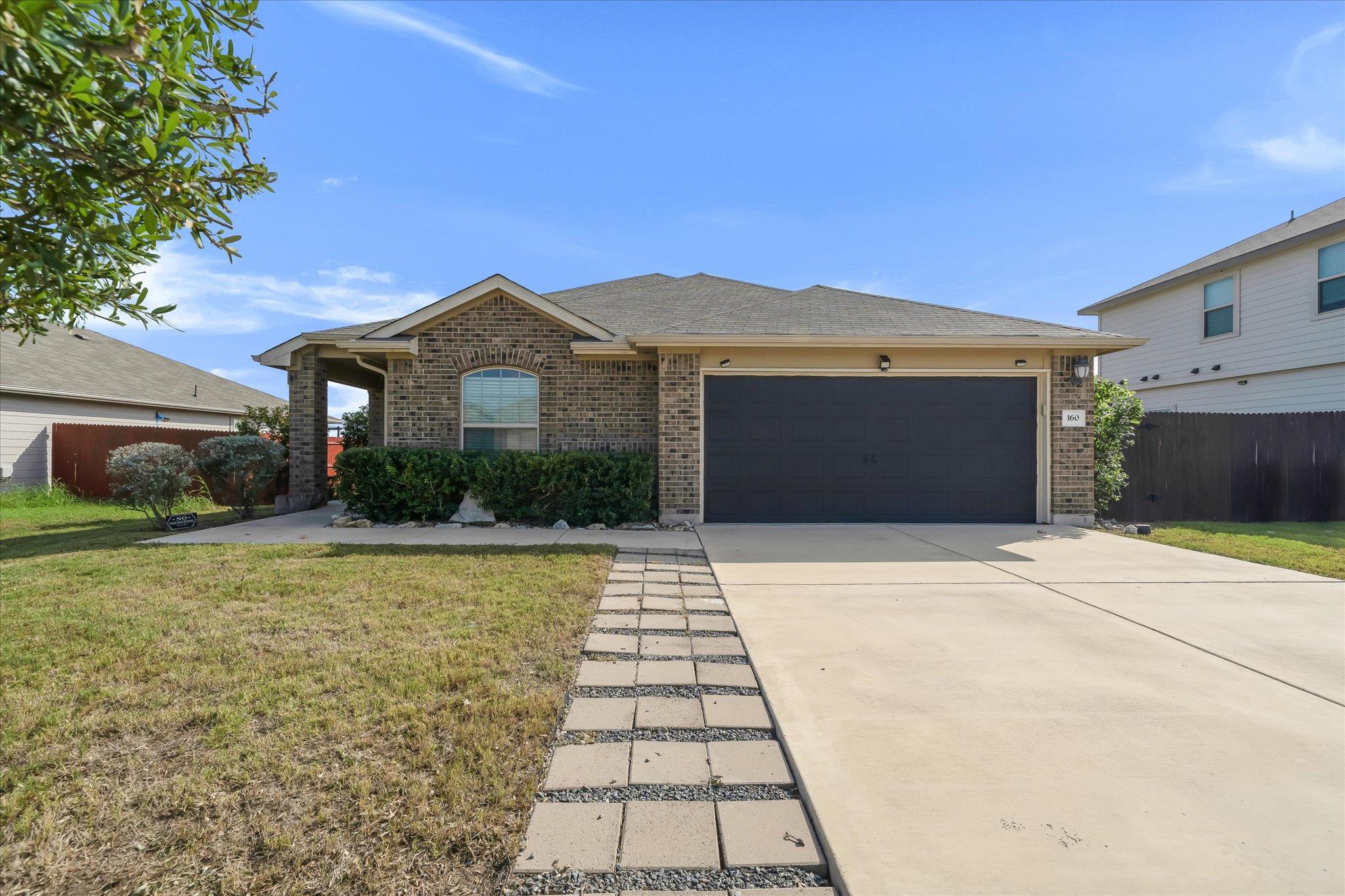 160 Sun Ray Dr, Kyle, TX 78640