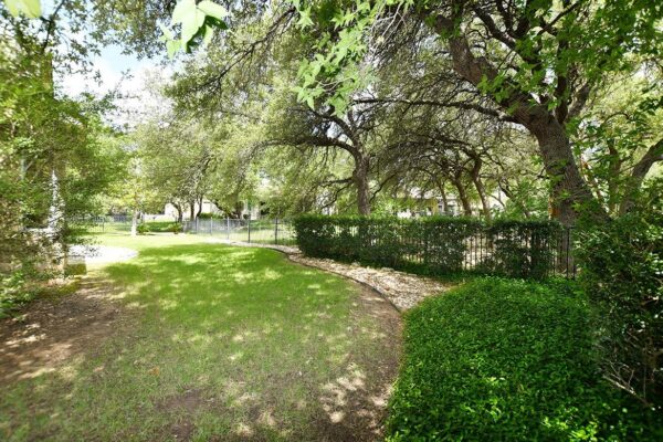 114 Lone Star Dr, Georgetown