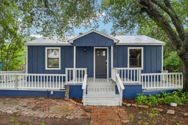 605 Bishop St, Smithville