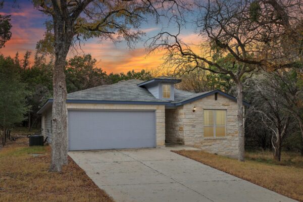21709 Osage Ln, Lago Vista