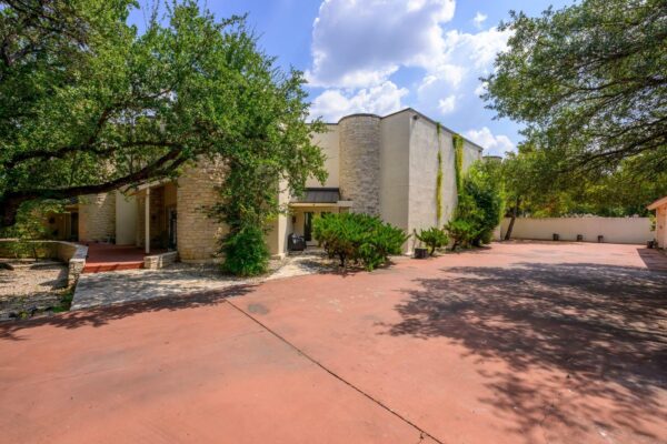 1 Crystal Springs Ct #G, The Hills