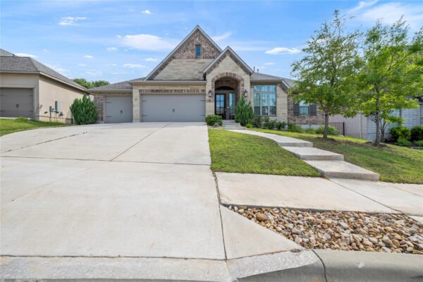 140 Catani Loop, Georgetown