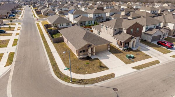 1003 Round Bale Rd, Hutto
