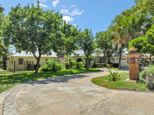 2015 E State Highway 29 None, Burnet