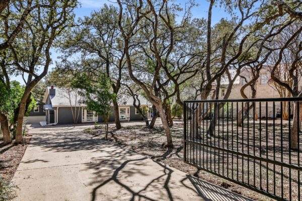 6111 Hudson Bend Rd, Austin