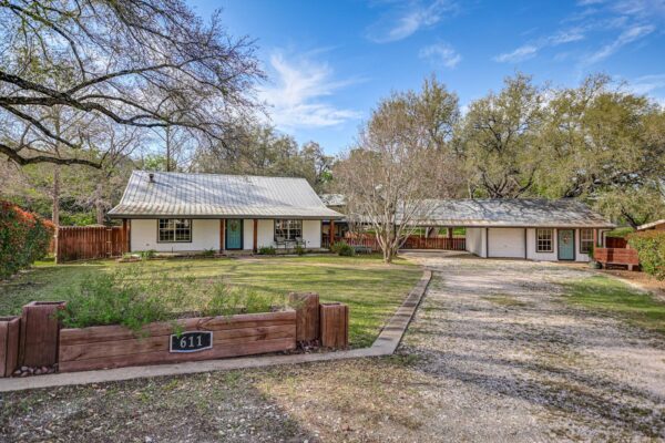 611 Thurman Cir, Kingsland