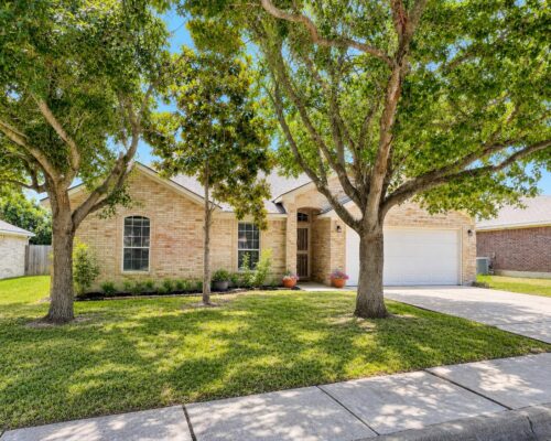 1604 Prickly Pear St, Lockhart