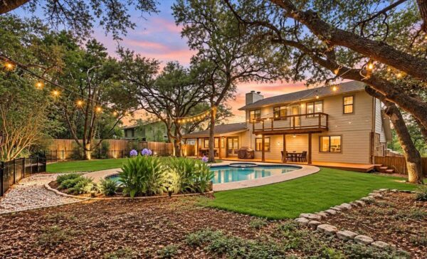 6002 Salton Dr, Austin