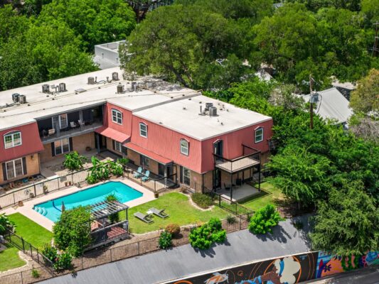 900 S Lamar Blvd #201, Austin