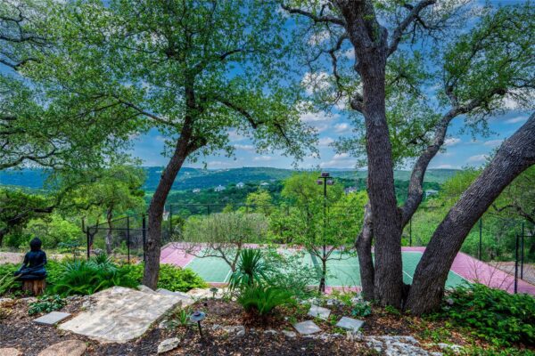 8817 Bell Mountain Dr, Austin