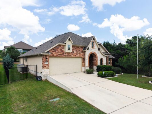 848 Mediterranean Dr, Leander