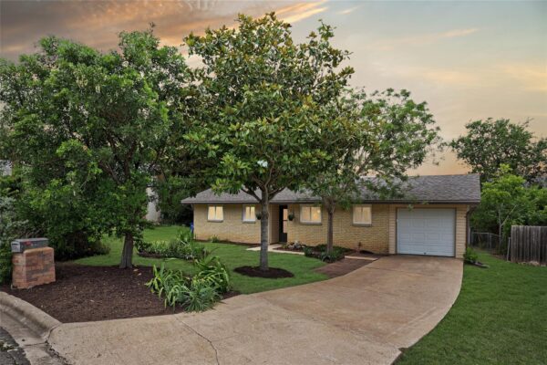 8204 Kellog Ct, Austin