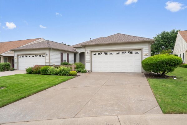 330 Portsmouth Dr, Georgetown