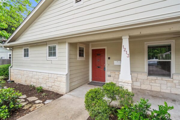1213 Justin Ln, Austin
