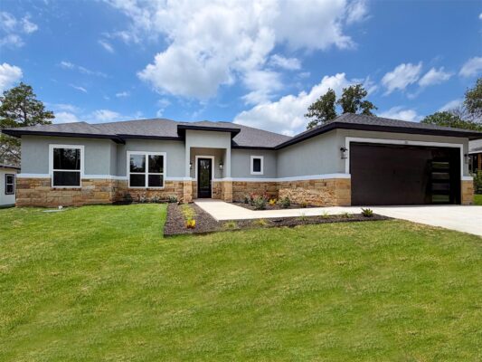 112 Heleakala Dr, Bastrop