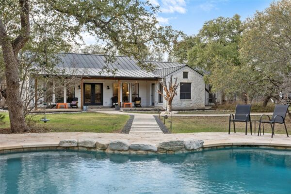 2300 River Rd, Wimberley