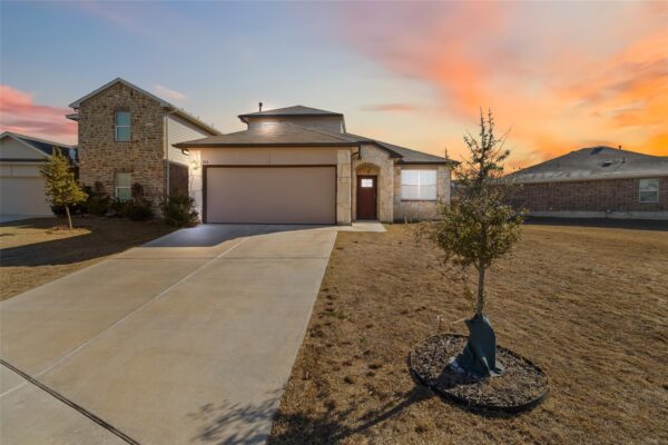 104 Sky Meadows Cir, San Marcos