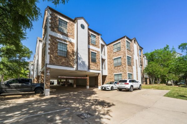912 W 22nd St #208, Austin