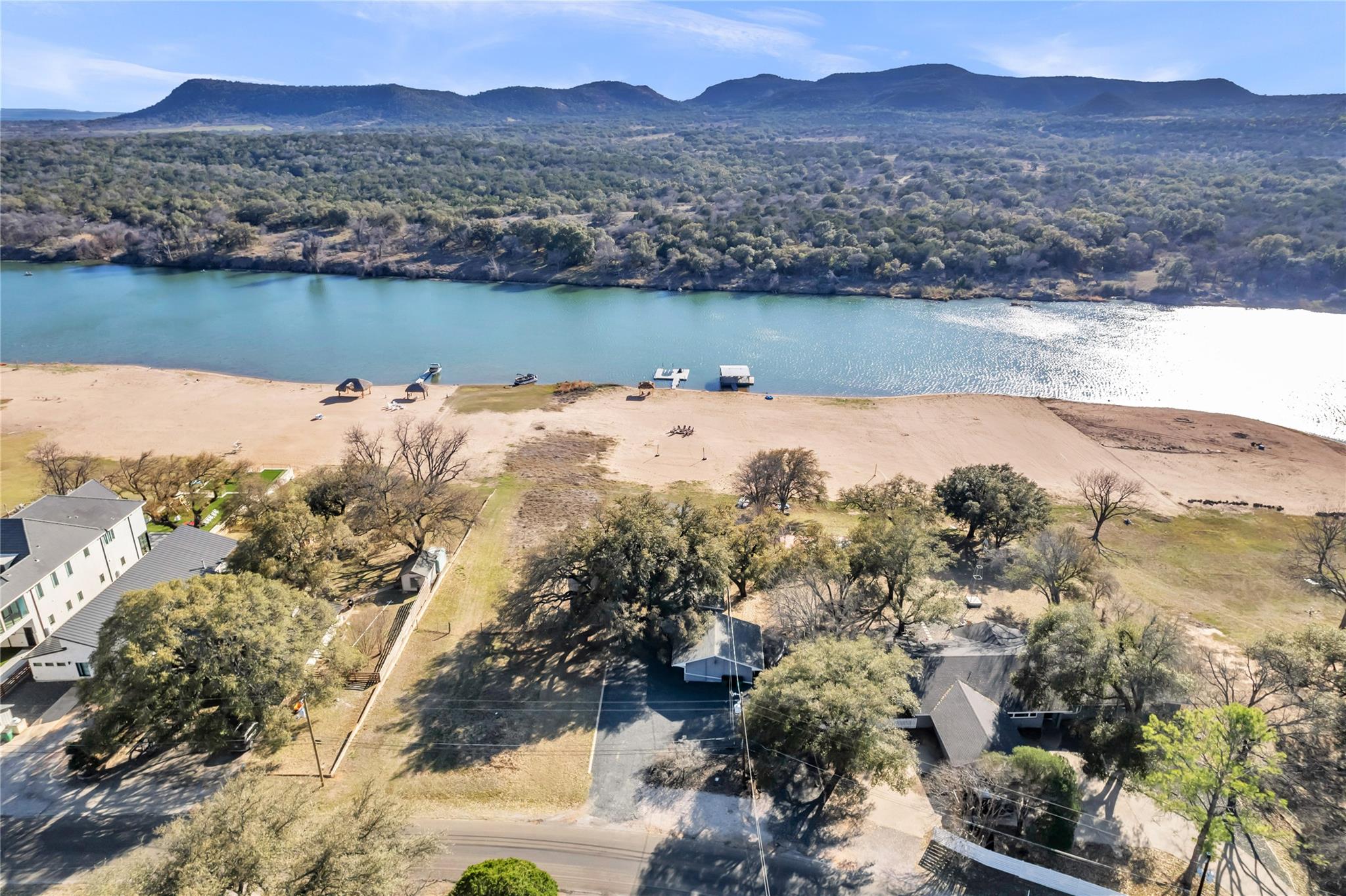 4306 River Oaks Dr, Kingsland, TX 78639