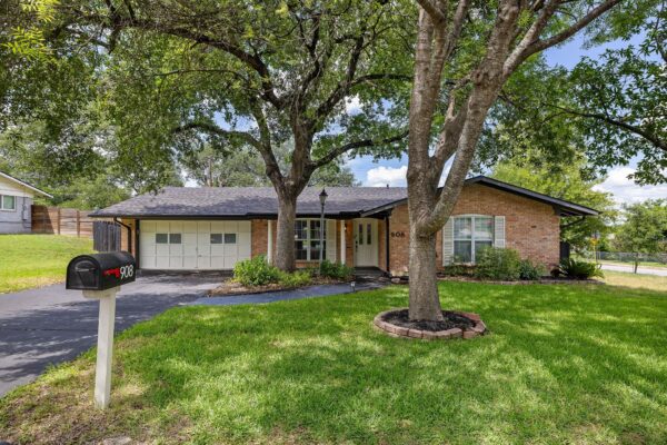 908 Hollybluff St, Austin