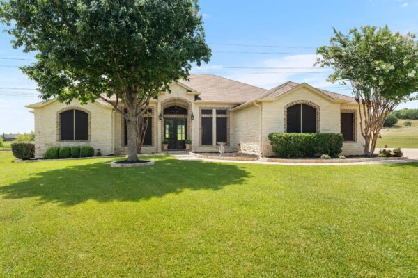 1352 Walker Cir, Salado