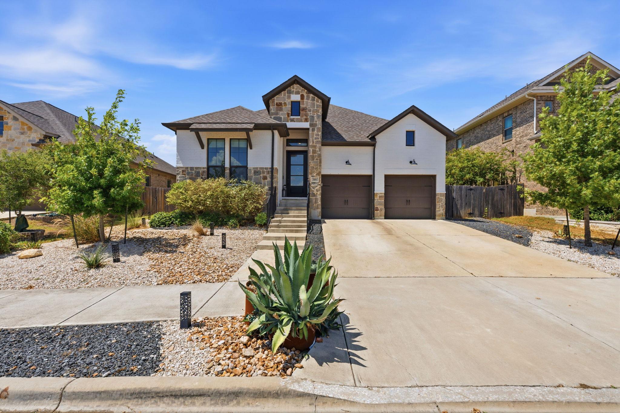 301 Carpenter Hill Dr, Buda, TX 78610