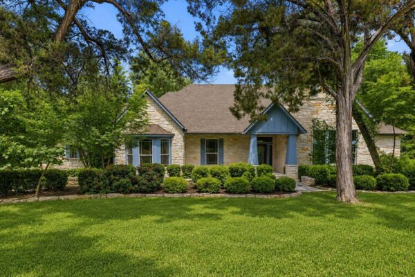 14915 Arrowhead Dr, Leander