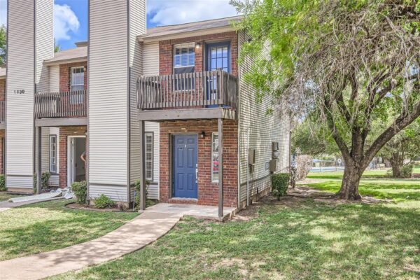 1830 River Crossing Cir #D, Austin