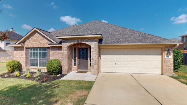 1703 Oakland Dr, Cedar Park