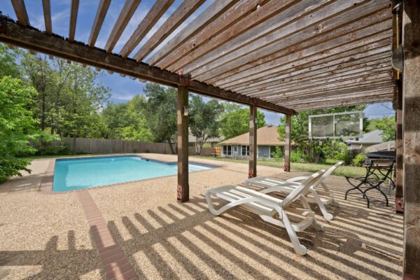 16415 Lone Wolf Dr, Leander