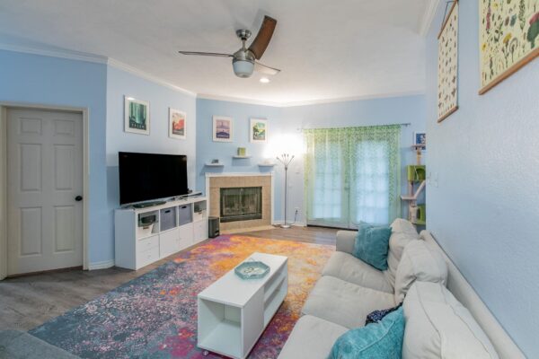 1005 N Lbj Dr #B2, San Marcos