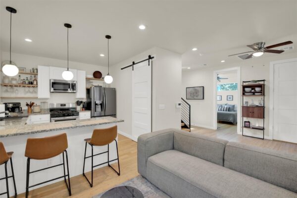 510 Blackson Ave #2, Austin