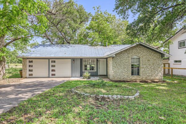 906 Hermitage Dr, Austin