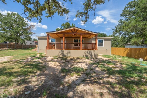 178 Moon Mist Dr, Bastrop