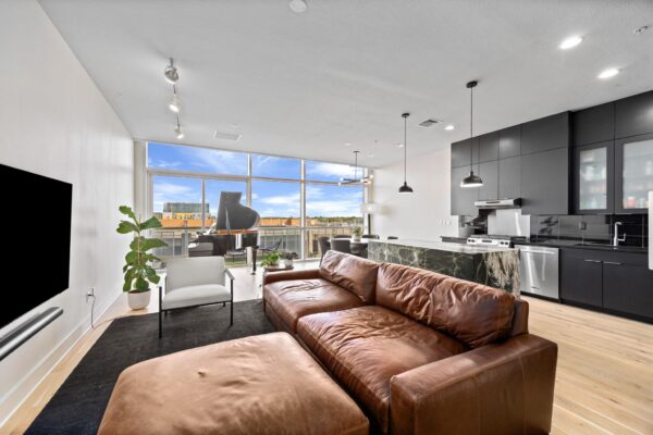 555 E 5th St #521, Austin