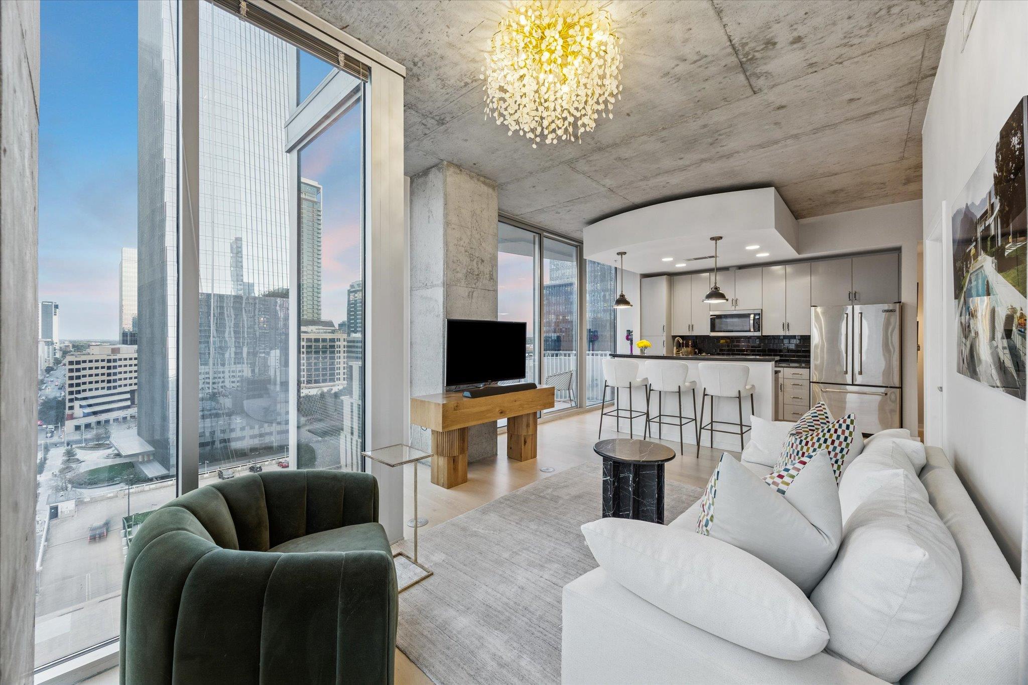 360 Nueces St #1417, Austin, TX 78701