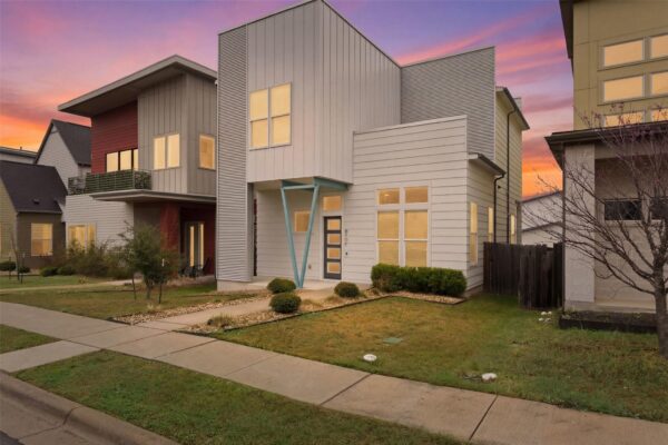 6104 Florencia Ln, Austin