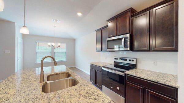 409 Creekfall Rd, Burnet